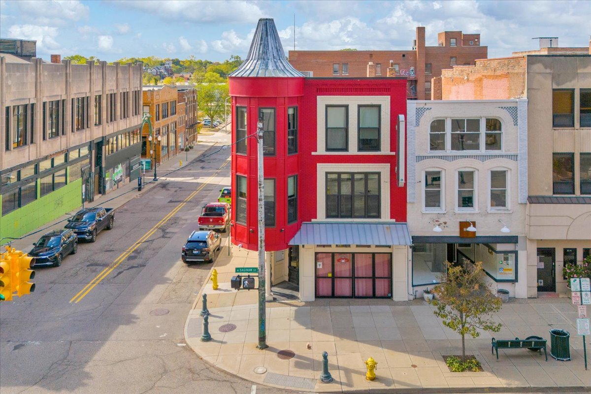 31 N Saginaw St, Pontiac, MI for Rent