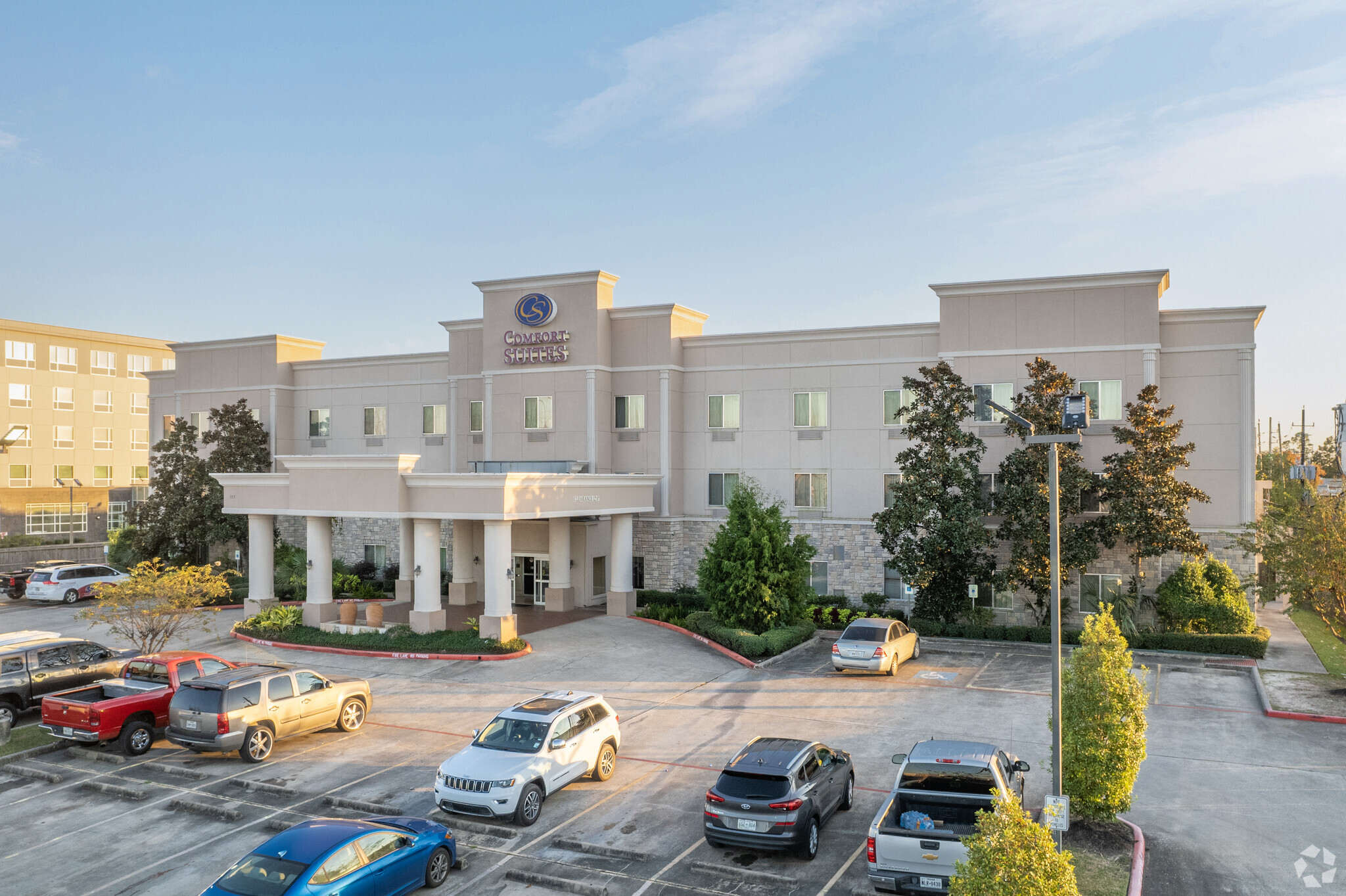 1350 N Sam Houston Pky E, Houston, TX for Sale