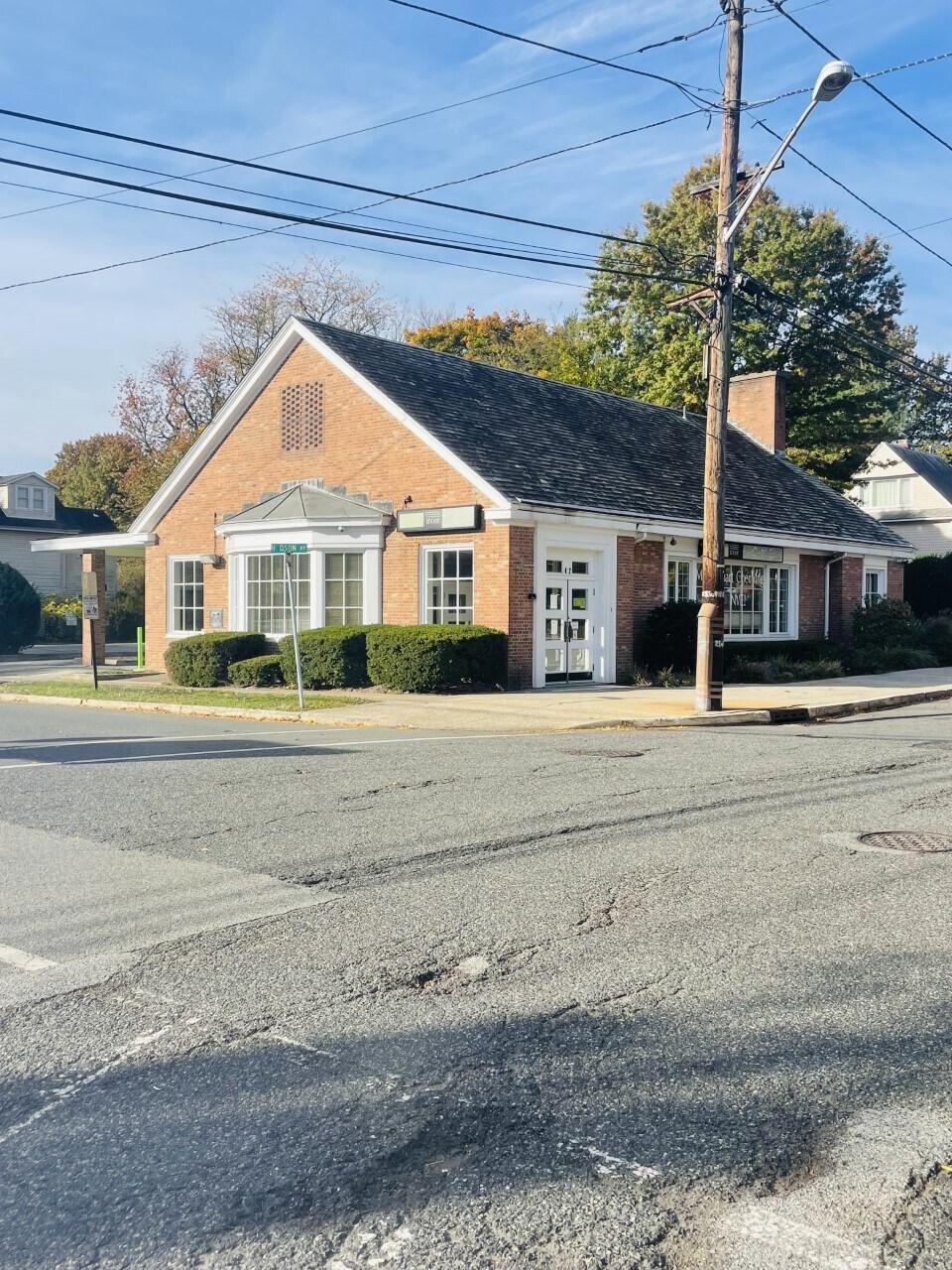 42 W Hudson Ave Englewood, NJ 07631 Retail Property for Lease on