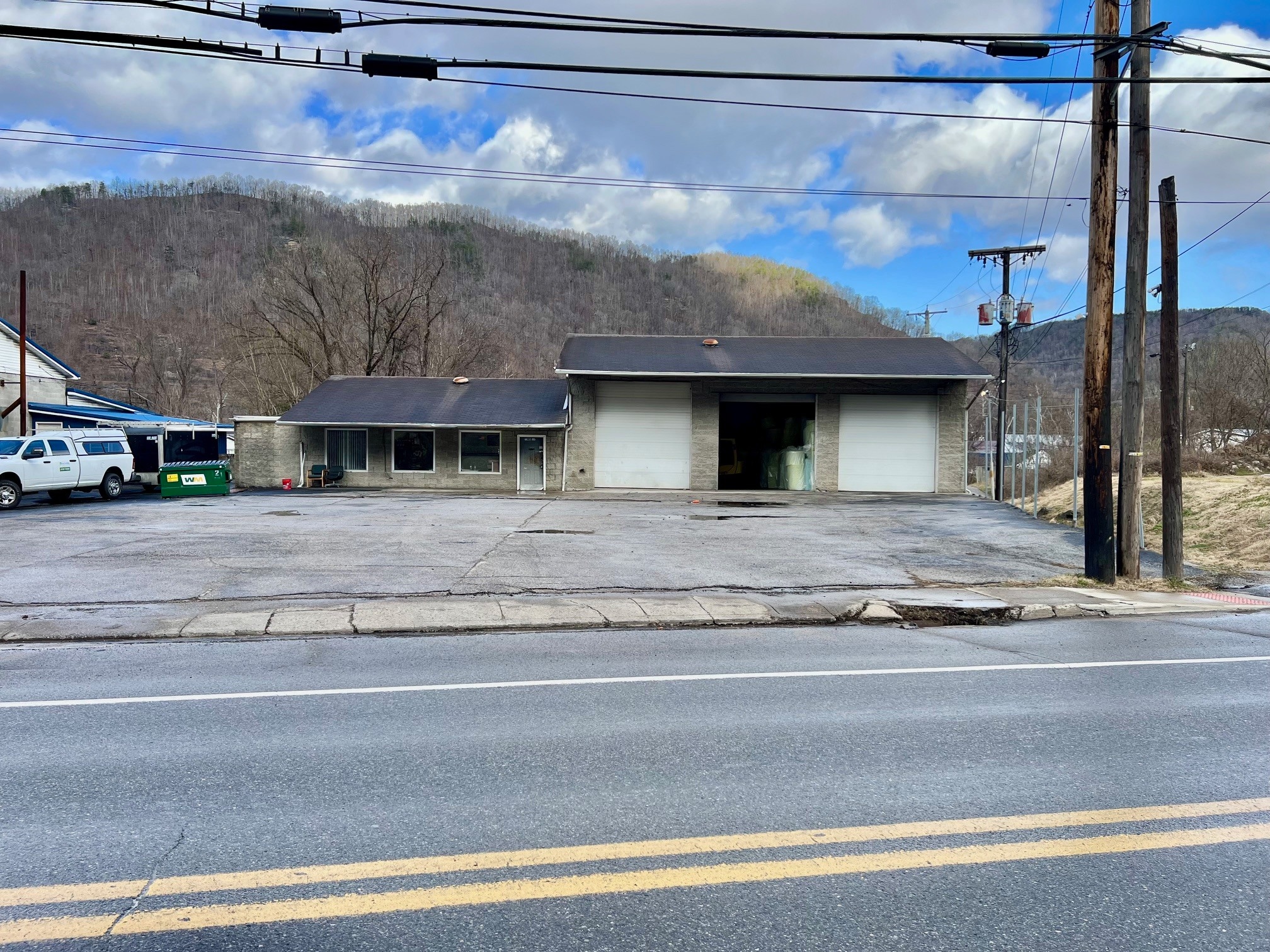 15095 Maccorkle Ave, Cabin Creek, WV for Sale