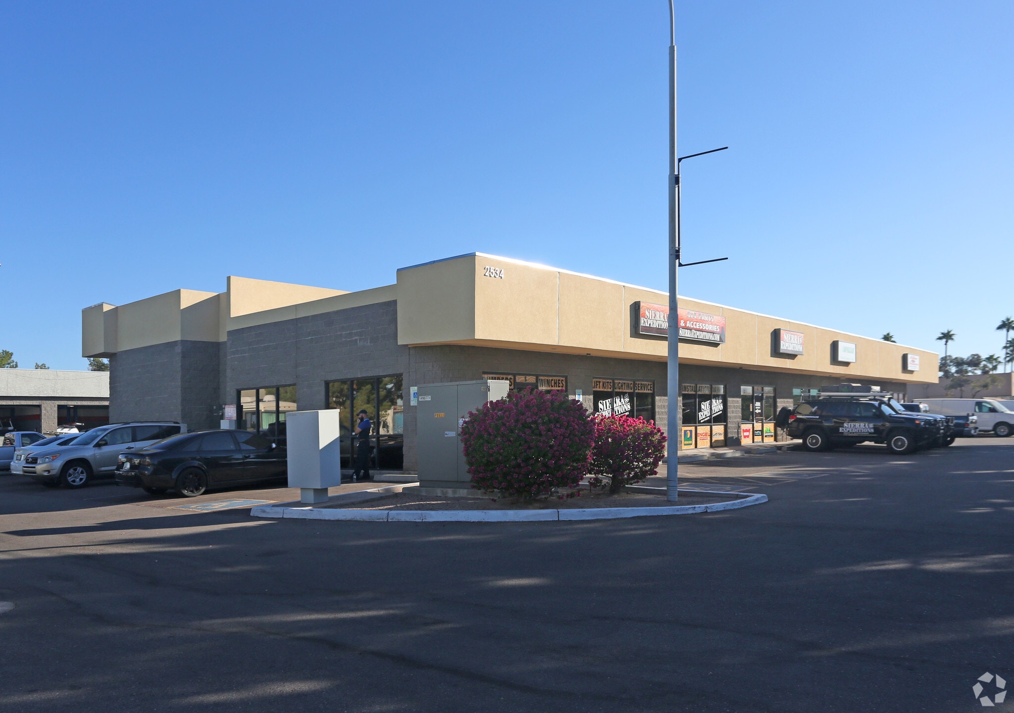 2534 W Broadway Rd, Mesa, AZ for Rent