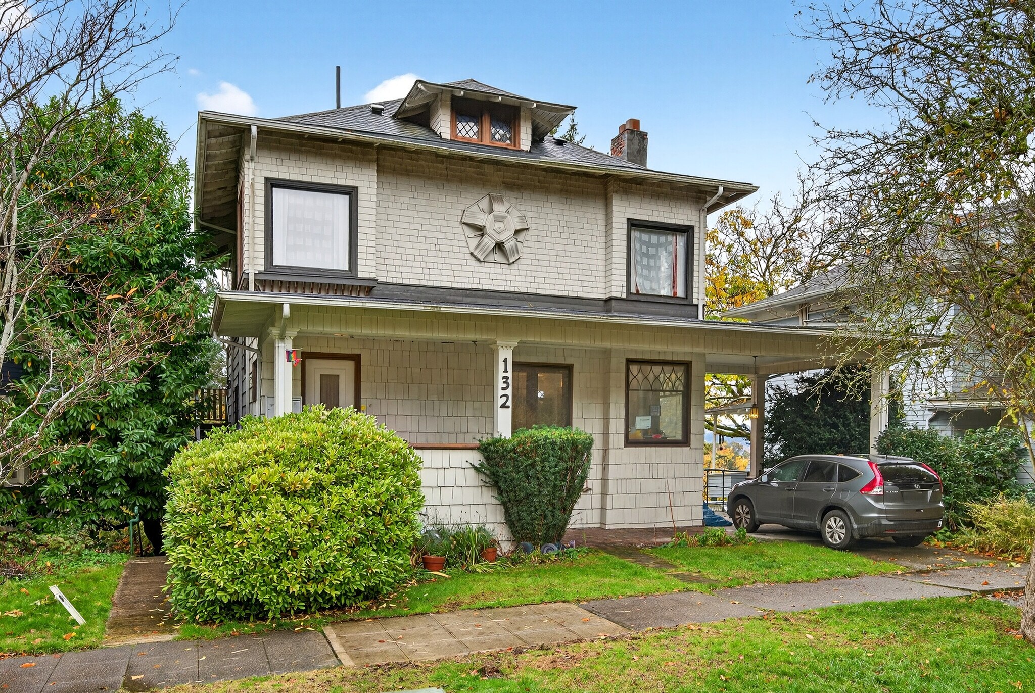 132 30th Ave, Seattle, WA for Sale