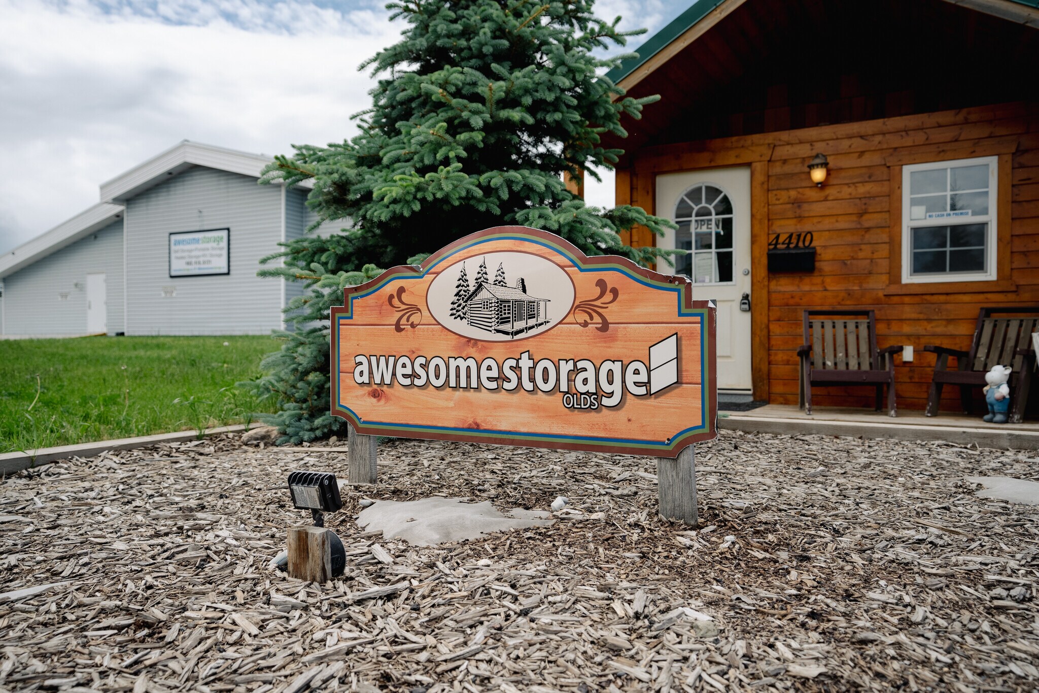4410 47 Av, Olds, AB for Sale