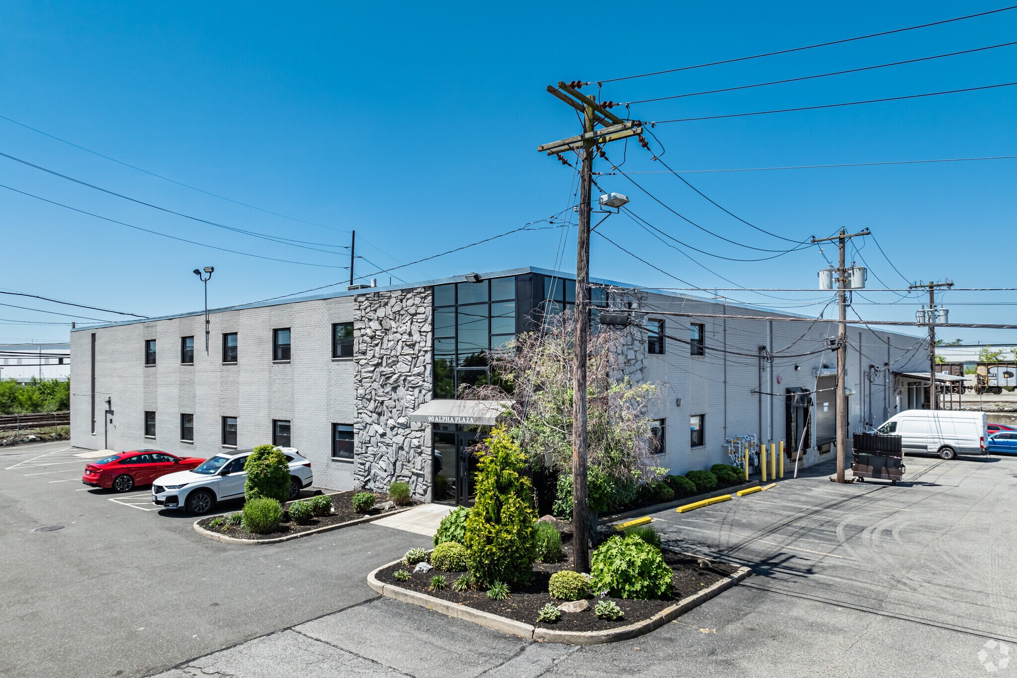 62-90 Alpha Plz, Hicksville, NY for Rent