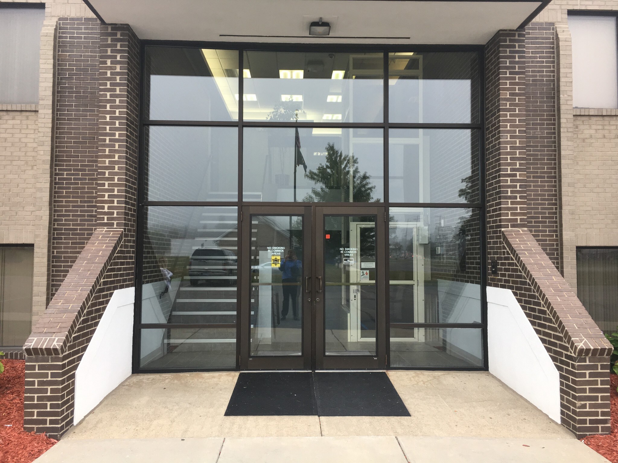 6035 Executive Dr, Lansing, MI for Rent