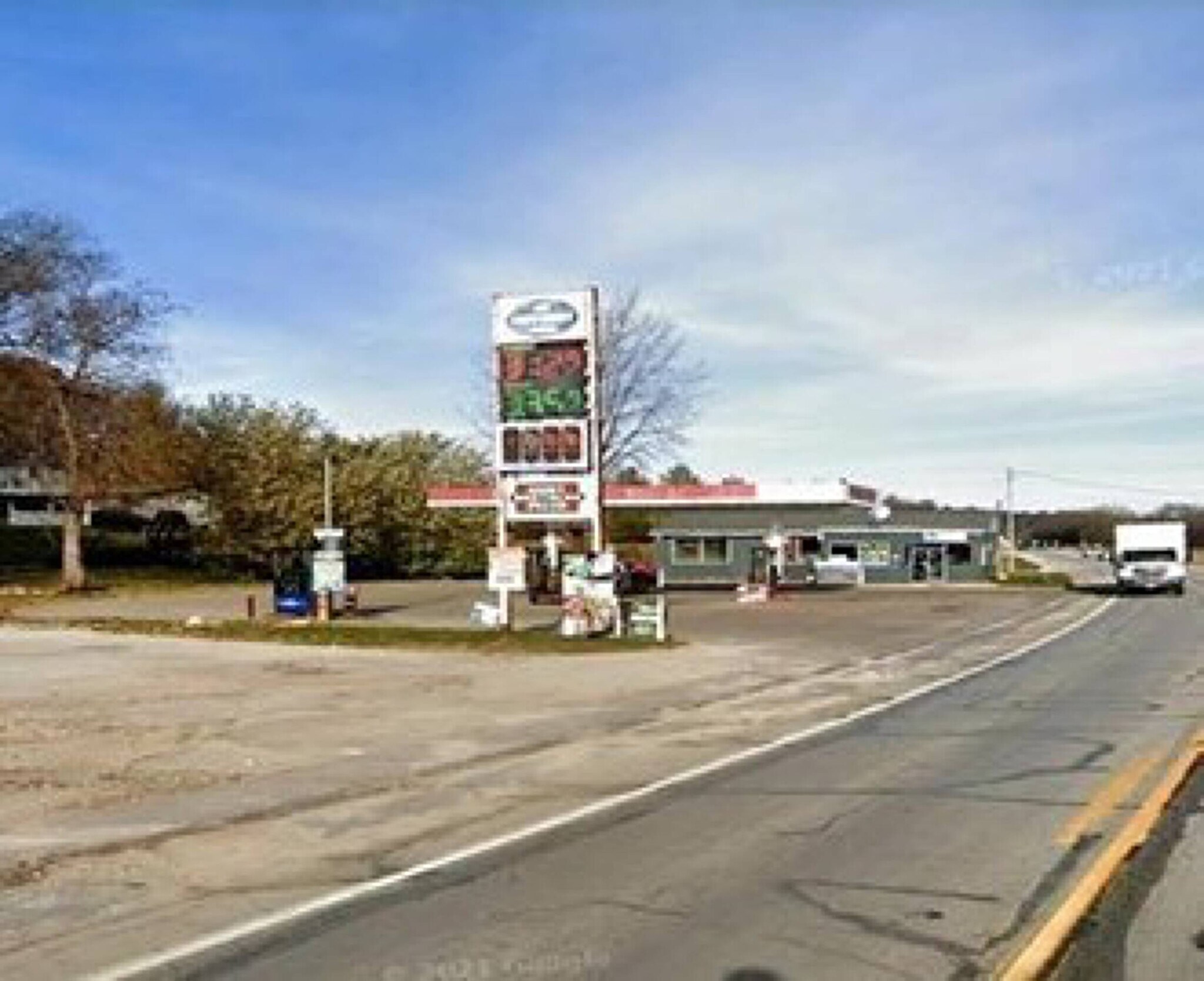 1220 N Cody Rd Le Claire, IA 52753 Retail Property for Sale on