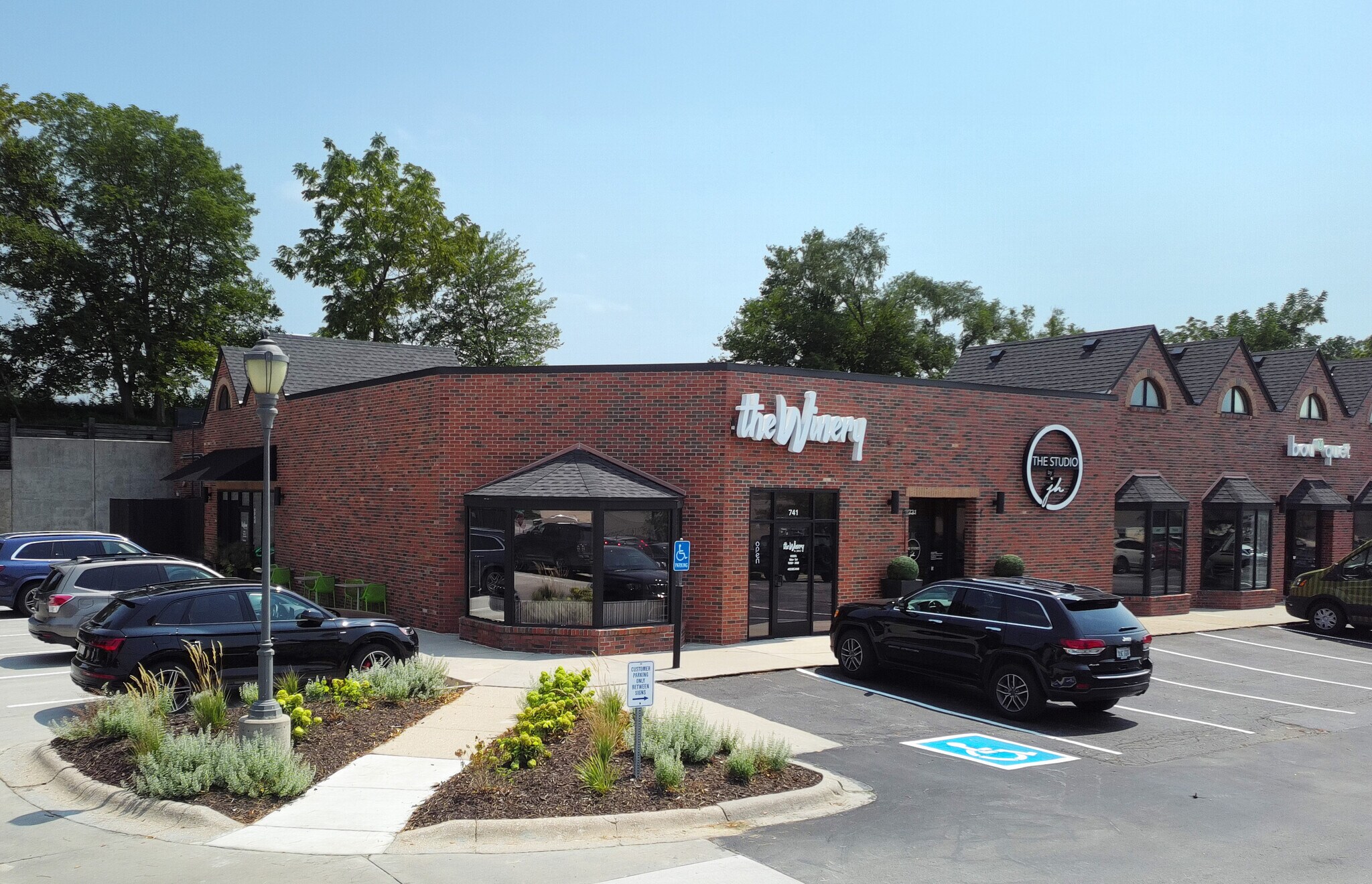 605-741 N 98th St, Omaha, NE for Rent