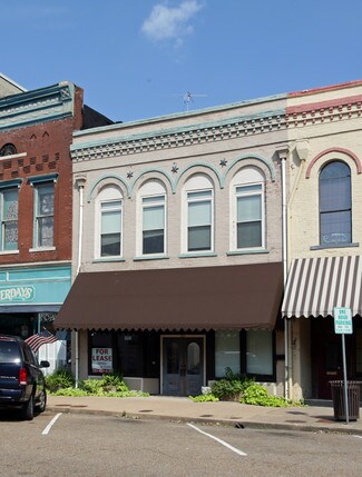 Jackson, TN Storefront Retail/Office - 210 N Liberty St Jackson, TN Storefront Retail/Office - 210 N Liberty St