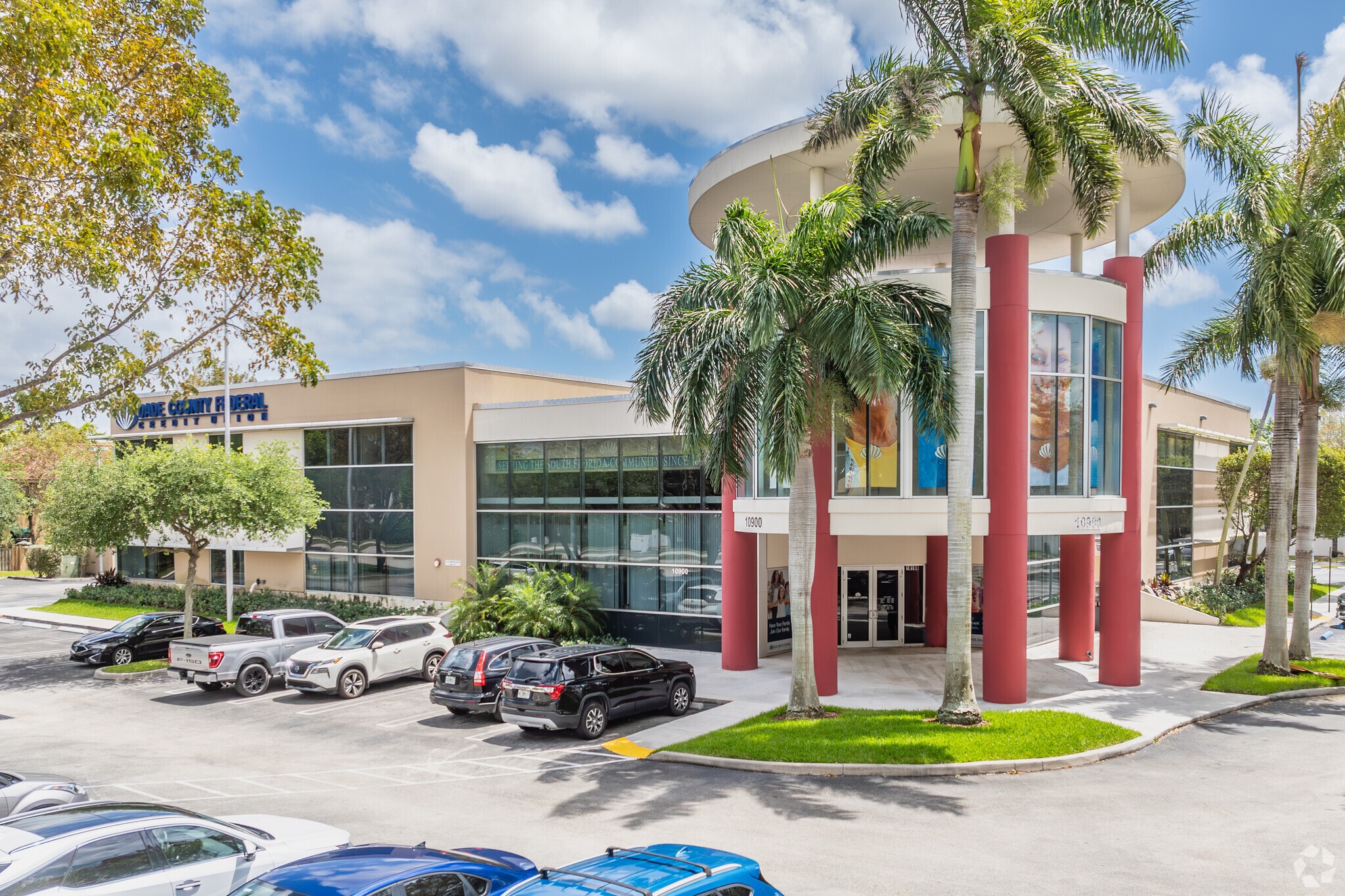 10900 SW 88th St, Miami, FL for Sale
