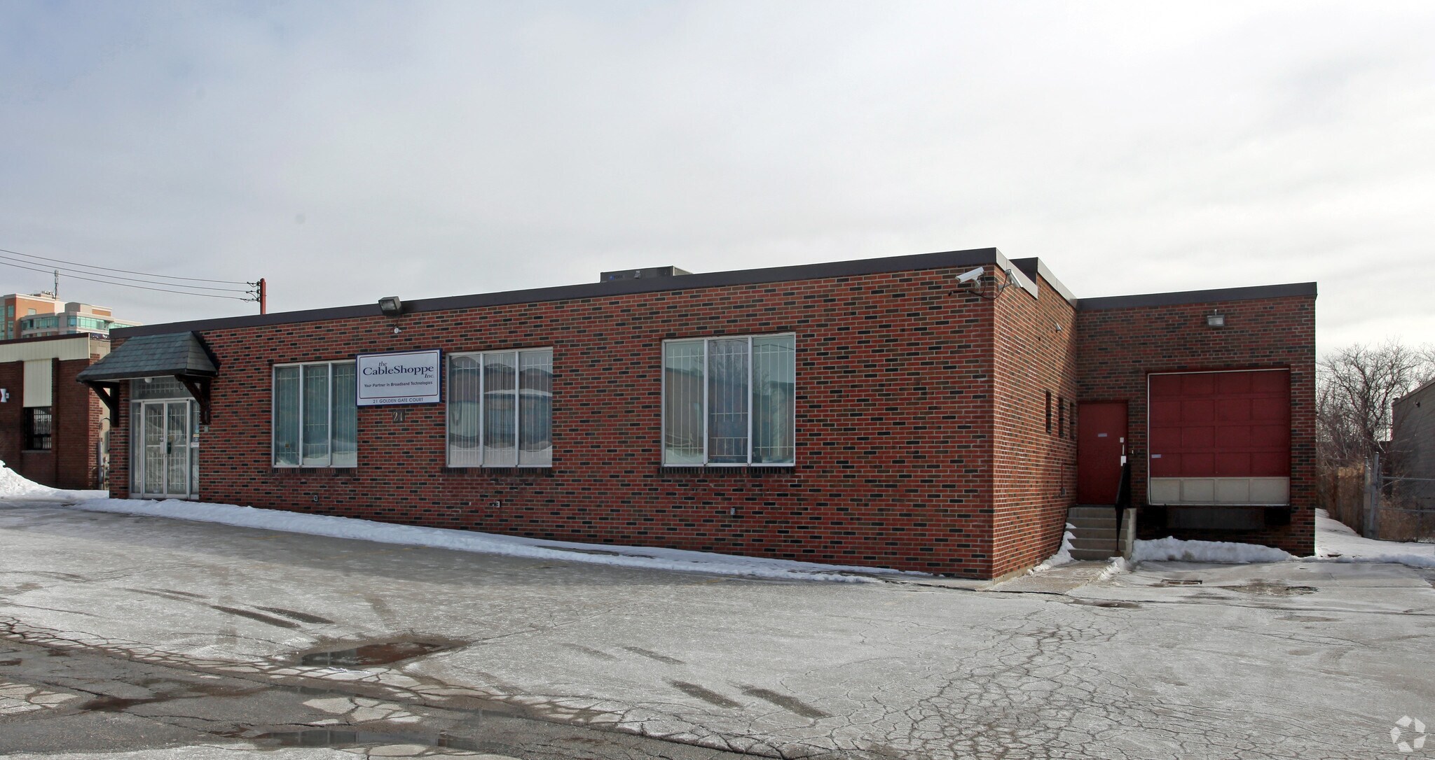 21 Golden Gate Ct, Toronto, ON for Sale