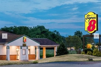 Newcomerstown, OH Hospitality - 299 Adena Dr