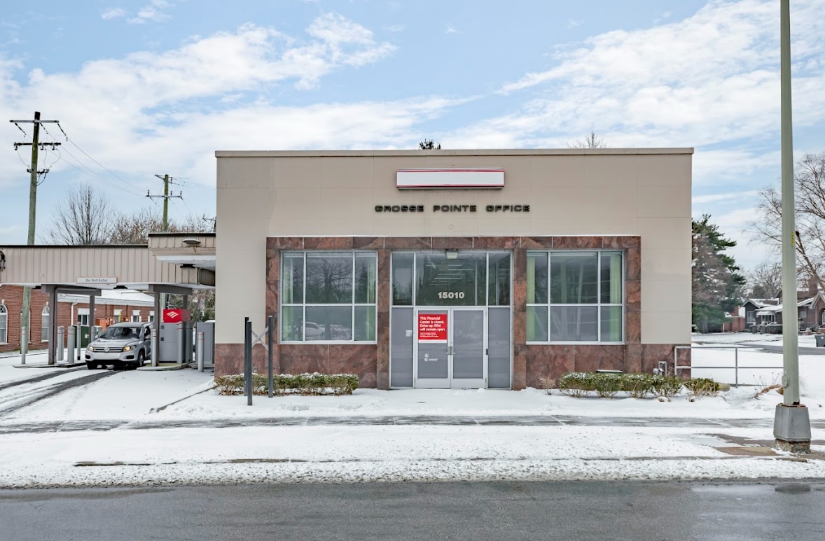 15010 E Jefferson Ave, Grosse Pointe, MI for Rent