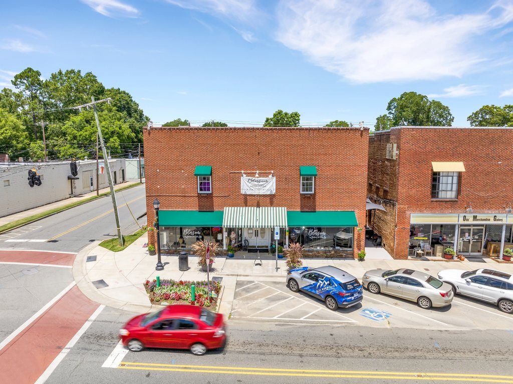 101 E Virginia Ave, Bessemer City, NC for Rent