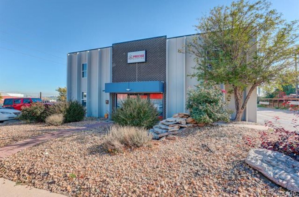 2700 S Shoshone St, Englewood, CO for Sale