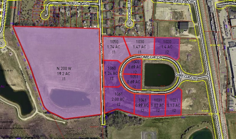 1020 W Omega Dr, Columbus, IN for Sale