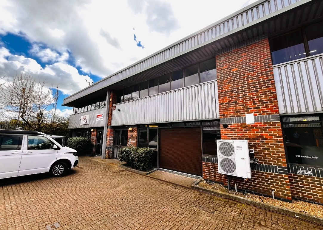 15 Ensign Way, Southampton, HAM for Sale