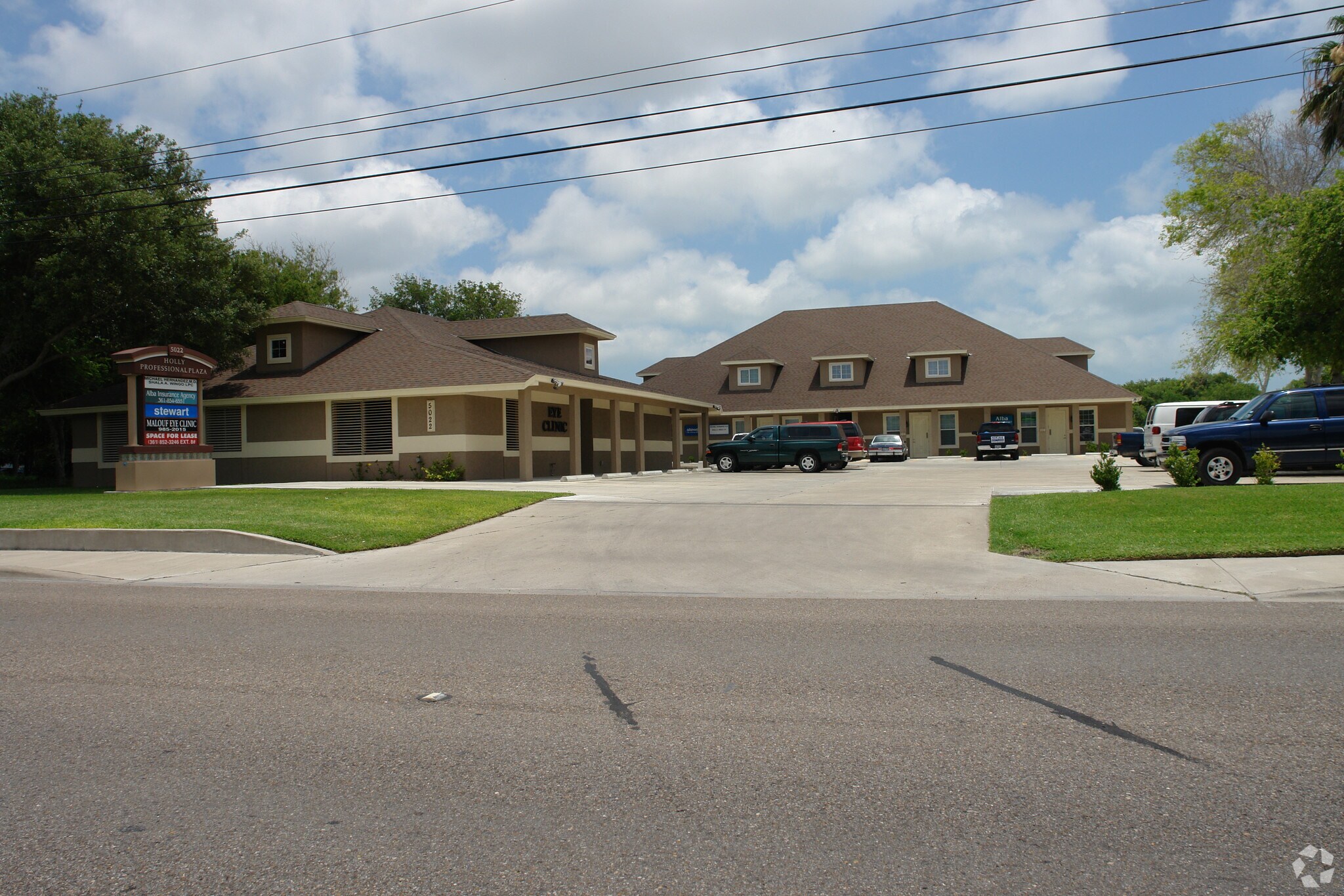 5022 Holly Rd, Corpus Christi, TX for Rent