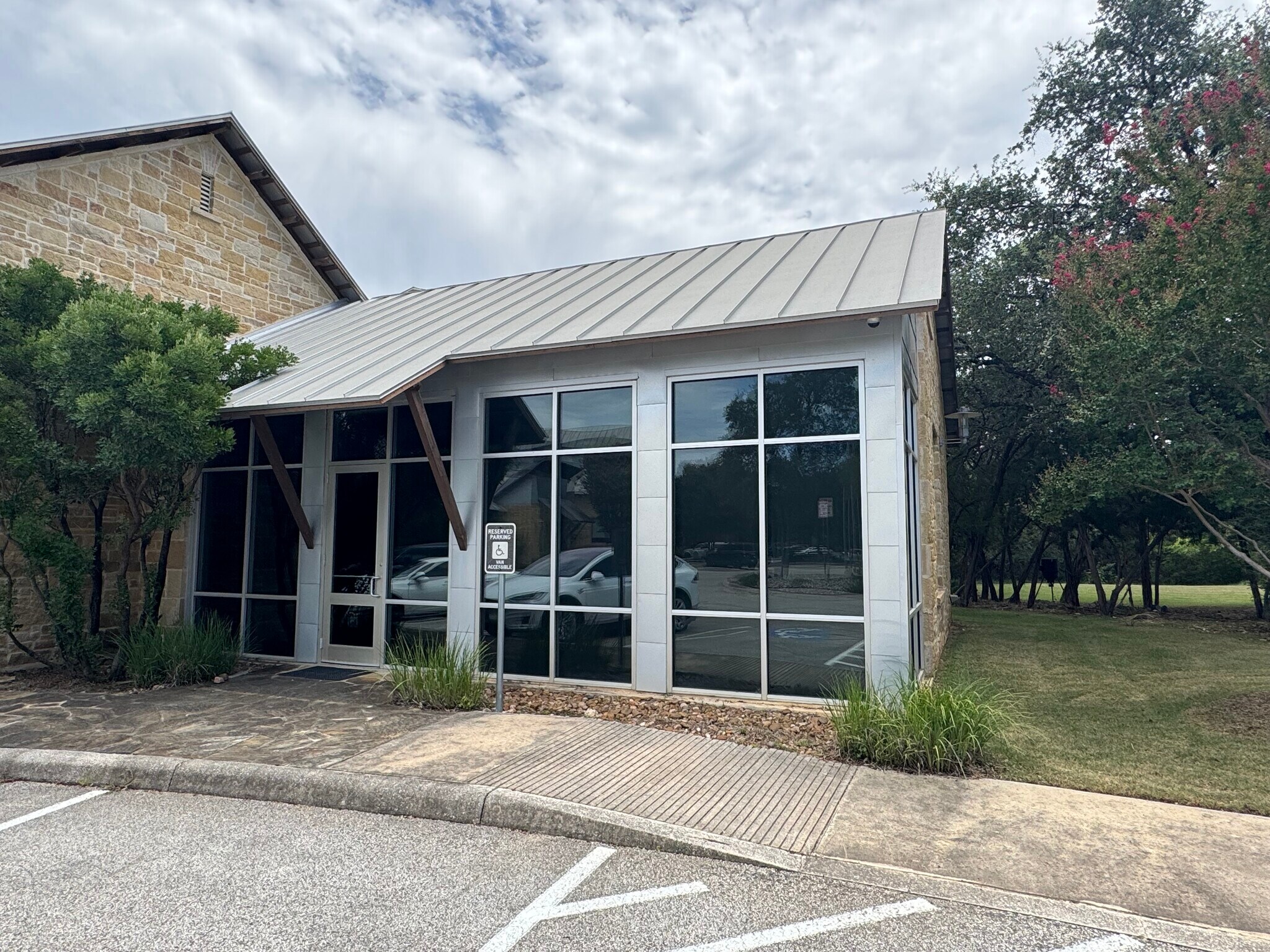 16002 Via Shavano, San Antonio, TX for Rent