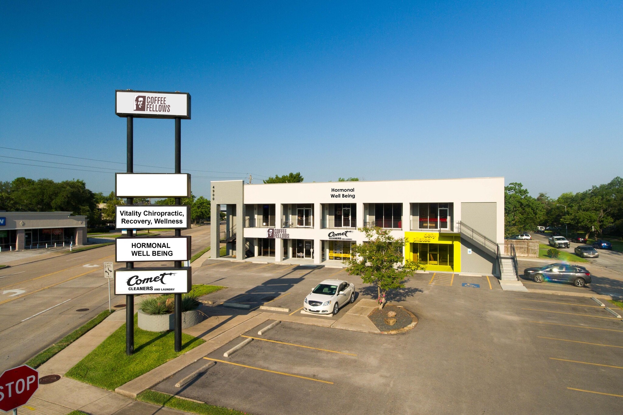 4900 Bissonnet St, Bellaire, TX for Rent