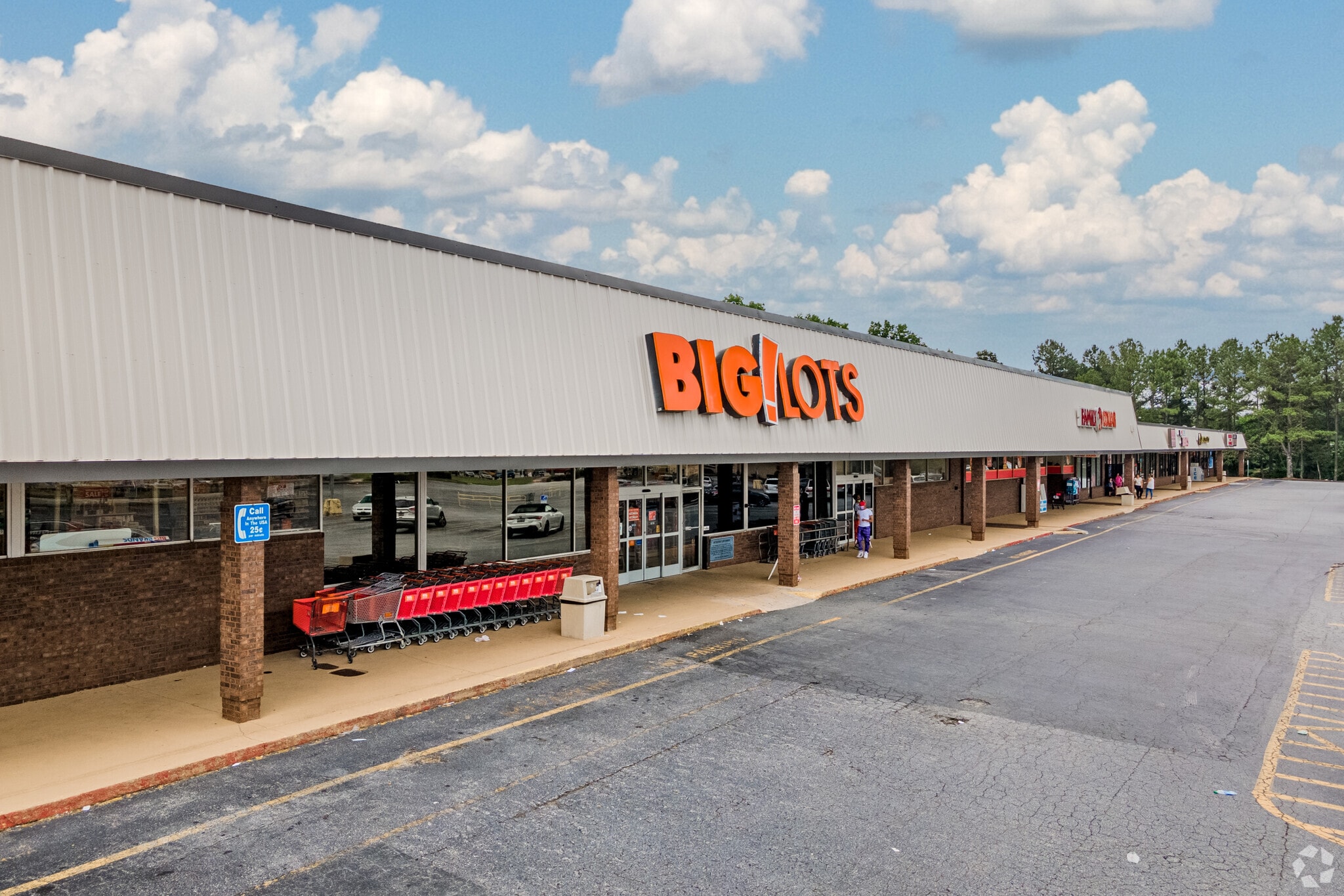 3791 S Cobb Dr SE, Smyrna, GA for Sale