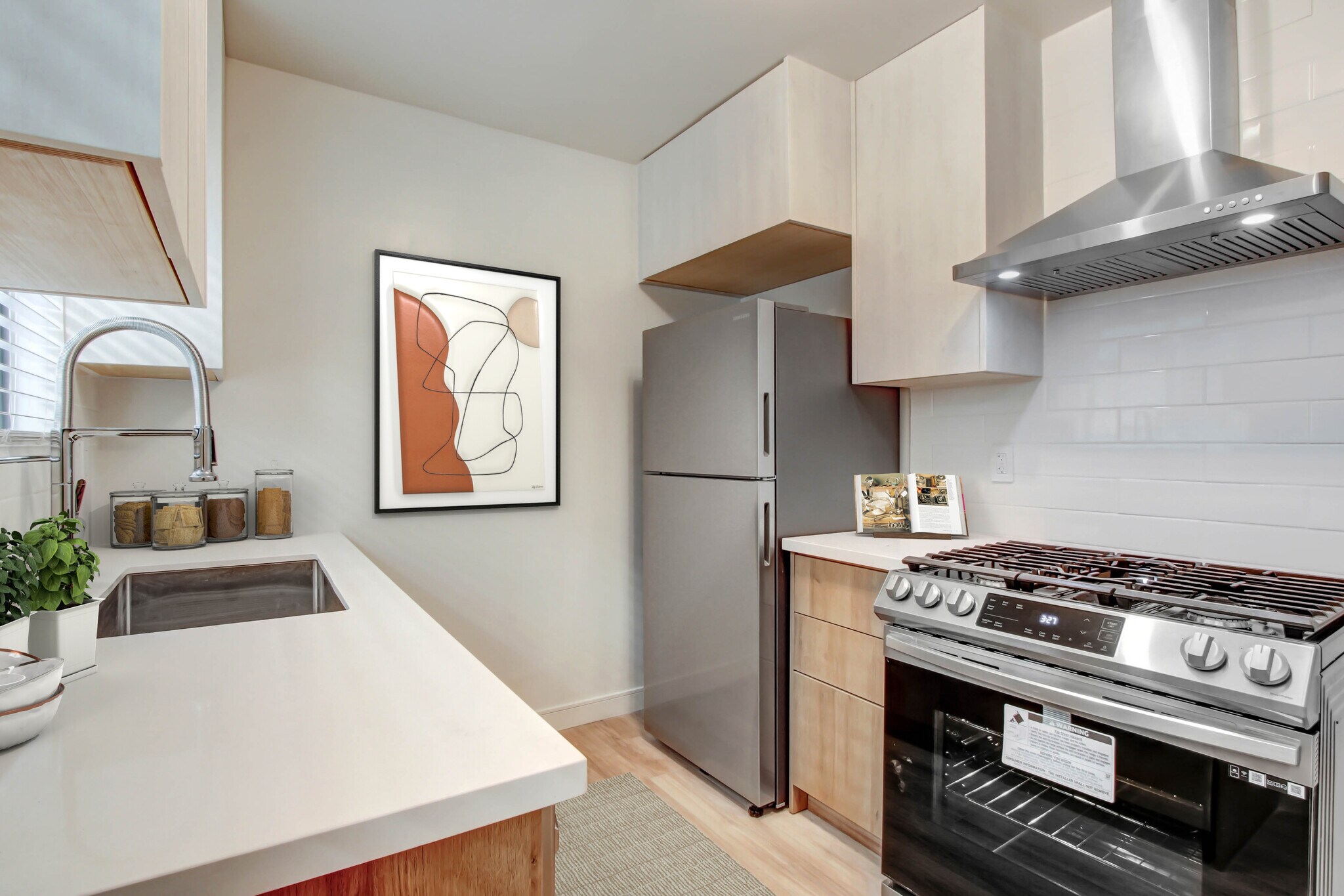 2001 Peyton Ave Burbank, CA 91504 MultiFamily Property for Sale on