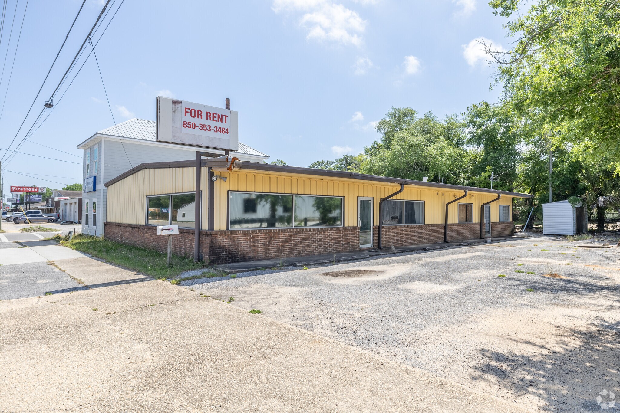 113 N John Sims Pky, Valparaiso, FL for Rent