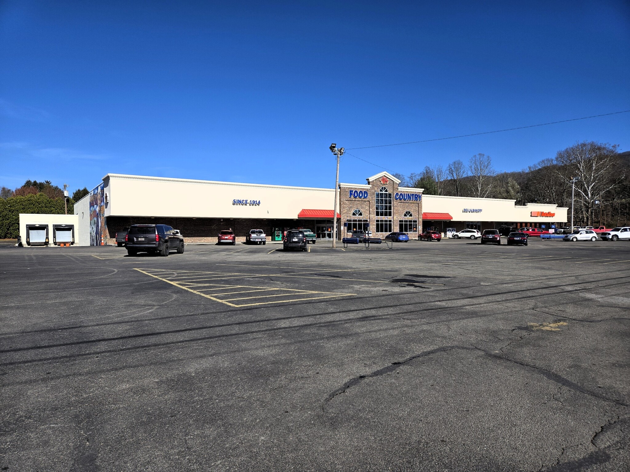 150 Main st, Mountain City, TN for Sale