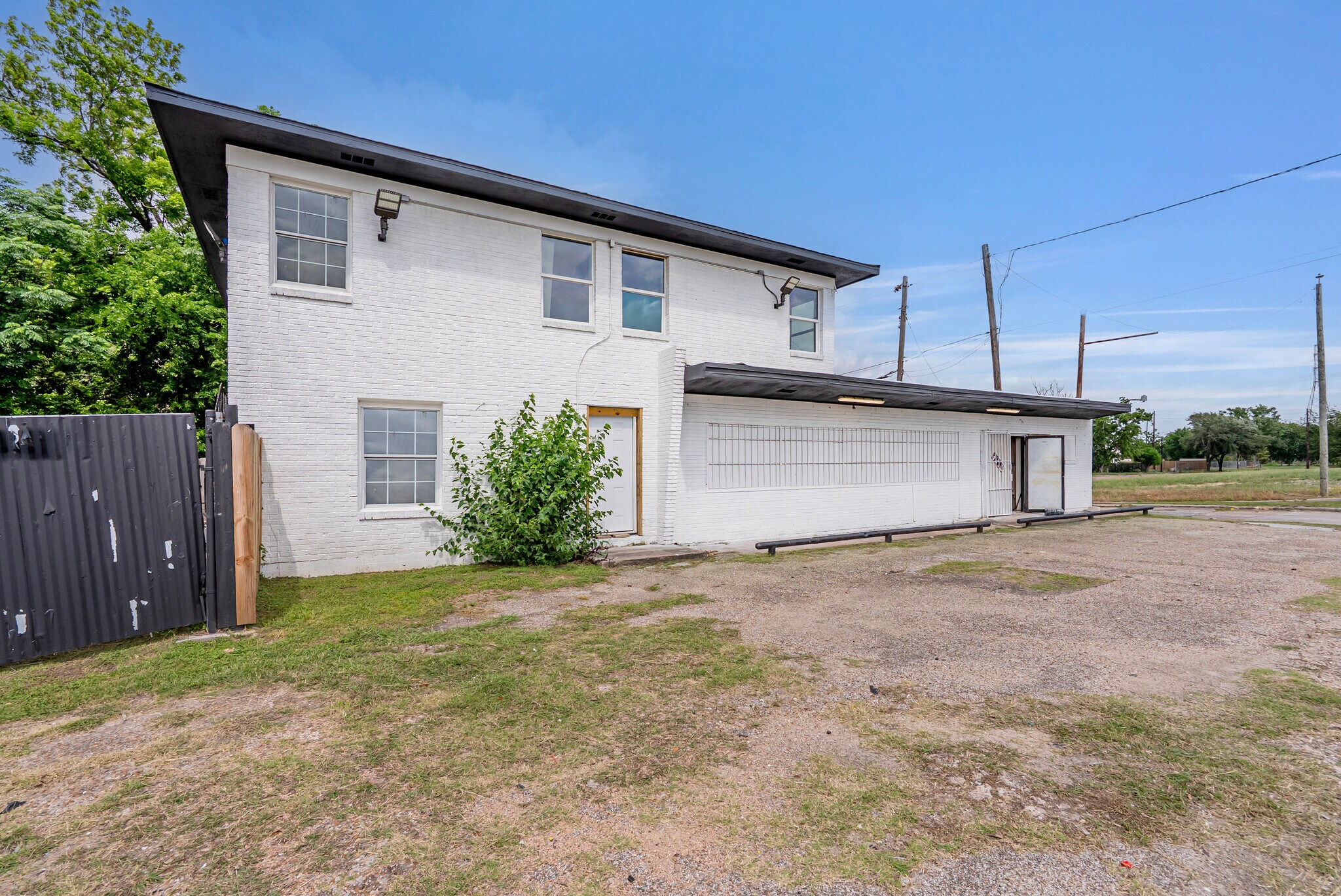 3319 Airline Dr, Houston, TX for Rent