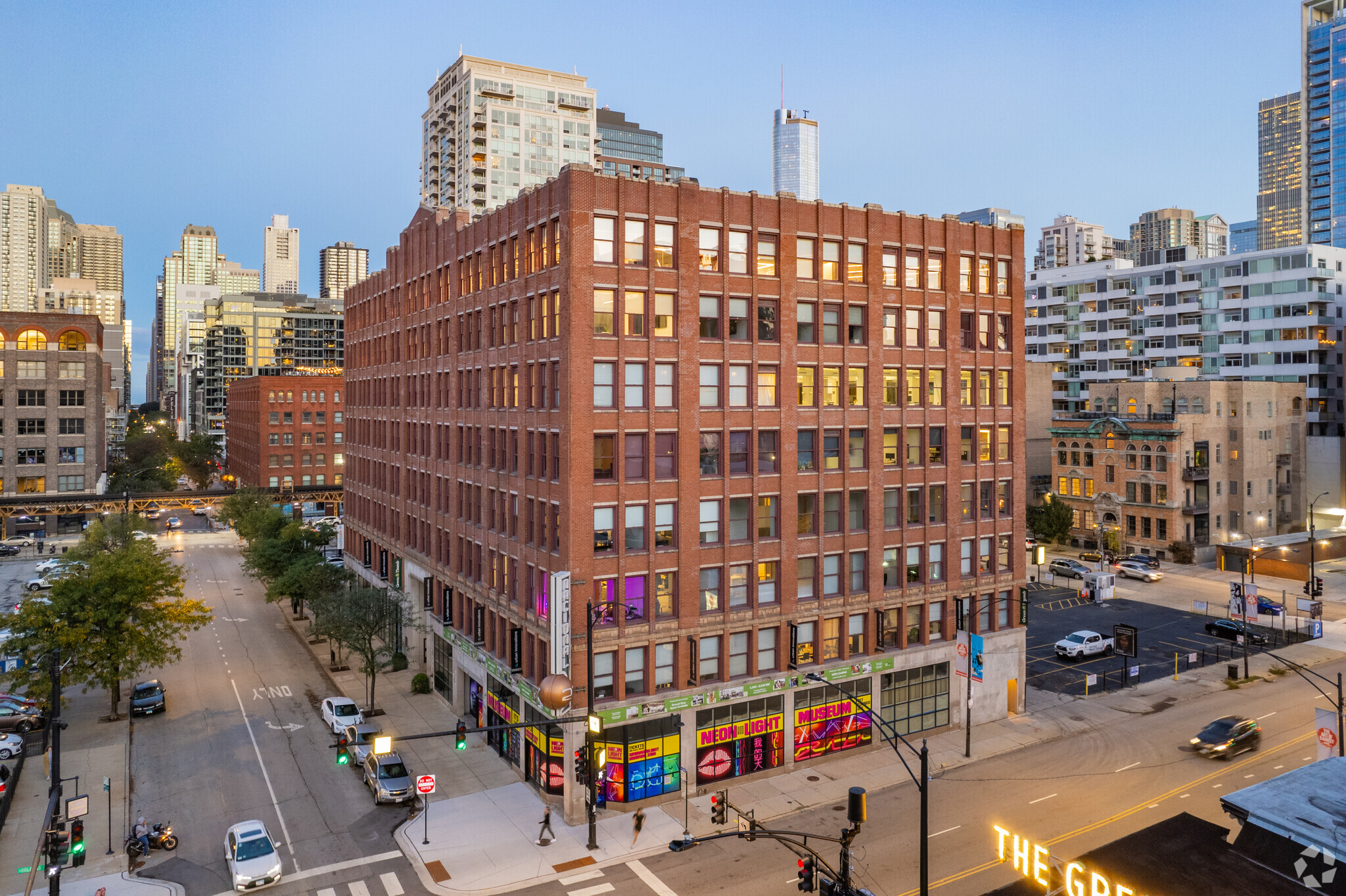 325 W Huron St, Chicago, IL for Rent