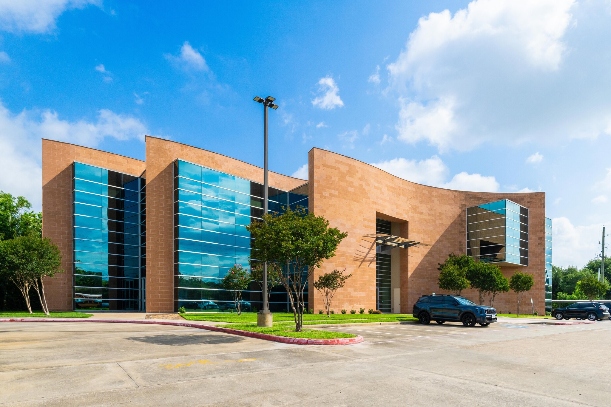 7840 N Sam Houston Pky W, Houston, TX for Rent