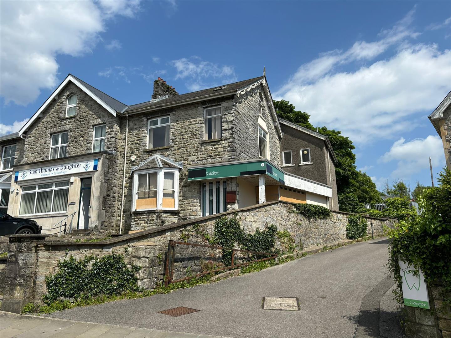 6 Court Rd, Bridgend, MGN for Sale