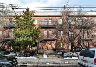 Montréal, QC Apartments - 5937-5947 Av De L'esplanade