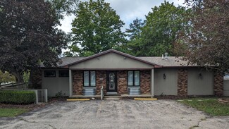 Charleston, IL Storefront Retail/Office - 1820 McKinley Ave