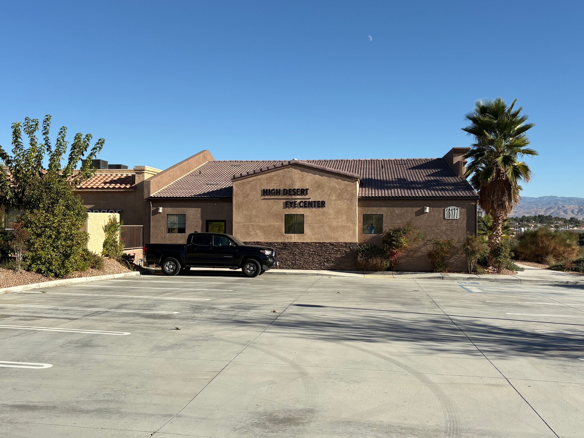 16177 Kamana Rd, Apple Valley, CA for Rent