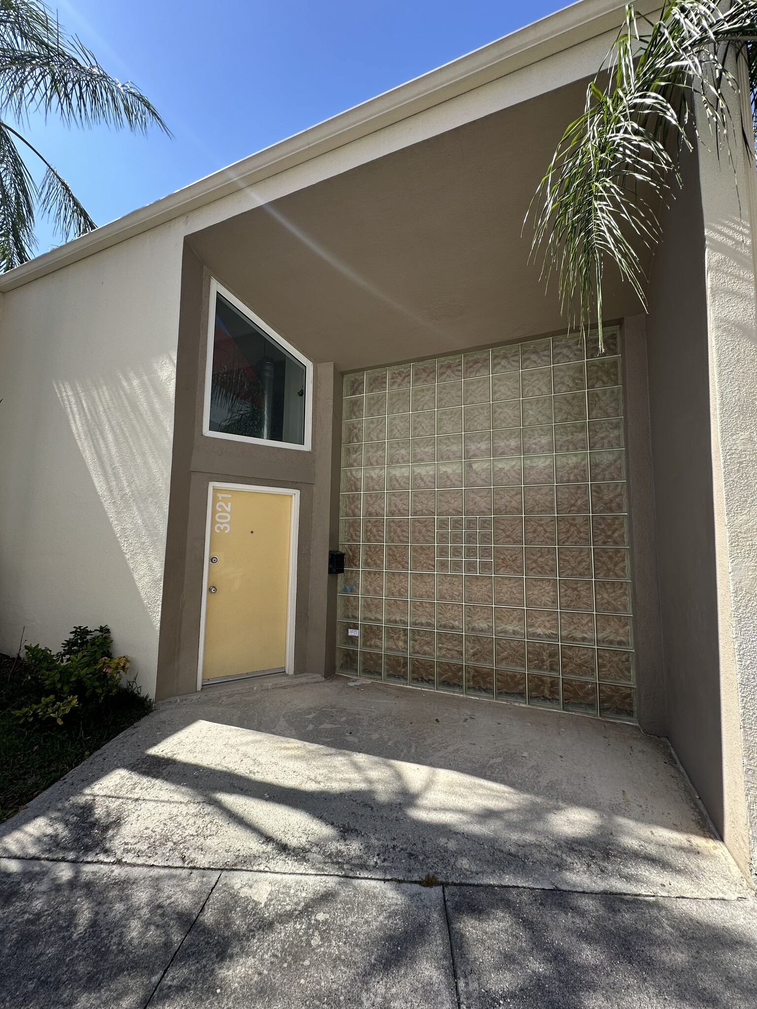 3021 SW 28th Ln, Miami, FL for Rent