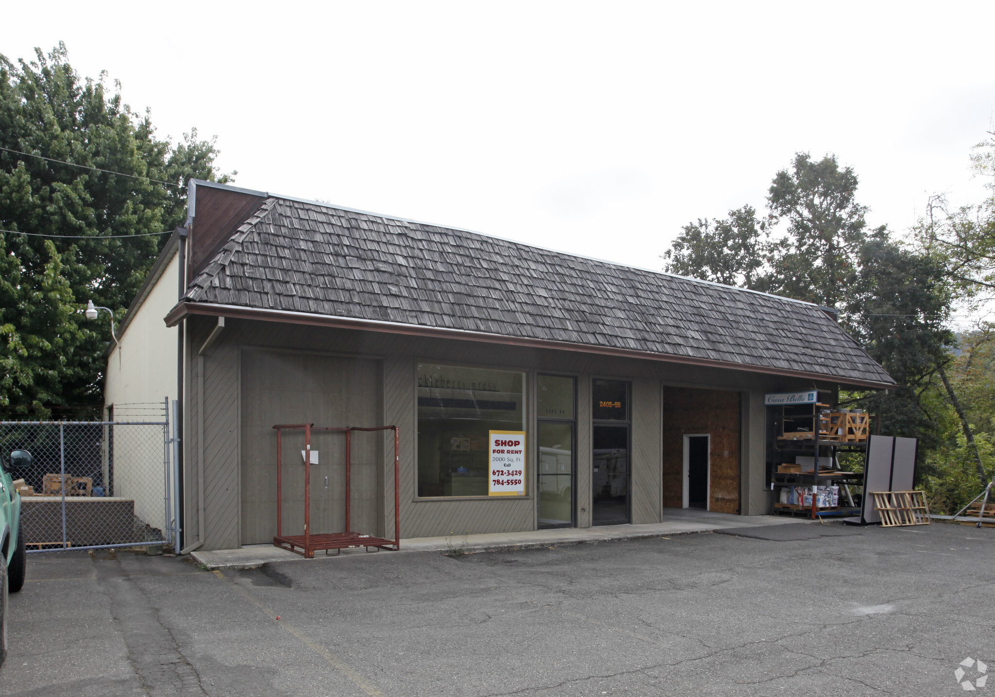 2405 NE Diamond Lake Blvd, Roseburg, OR for Sale