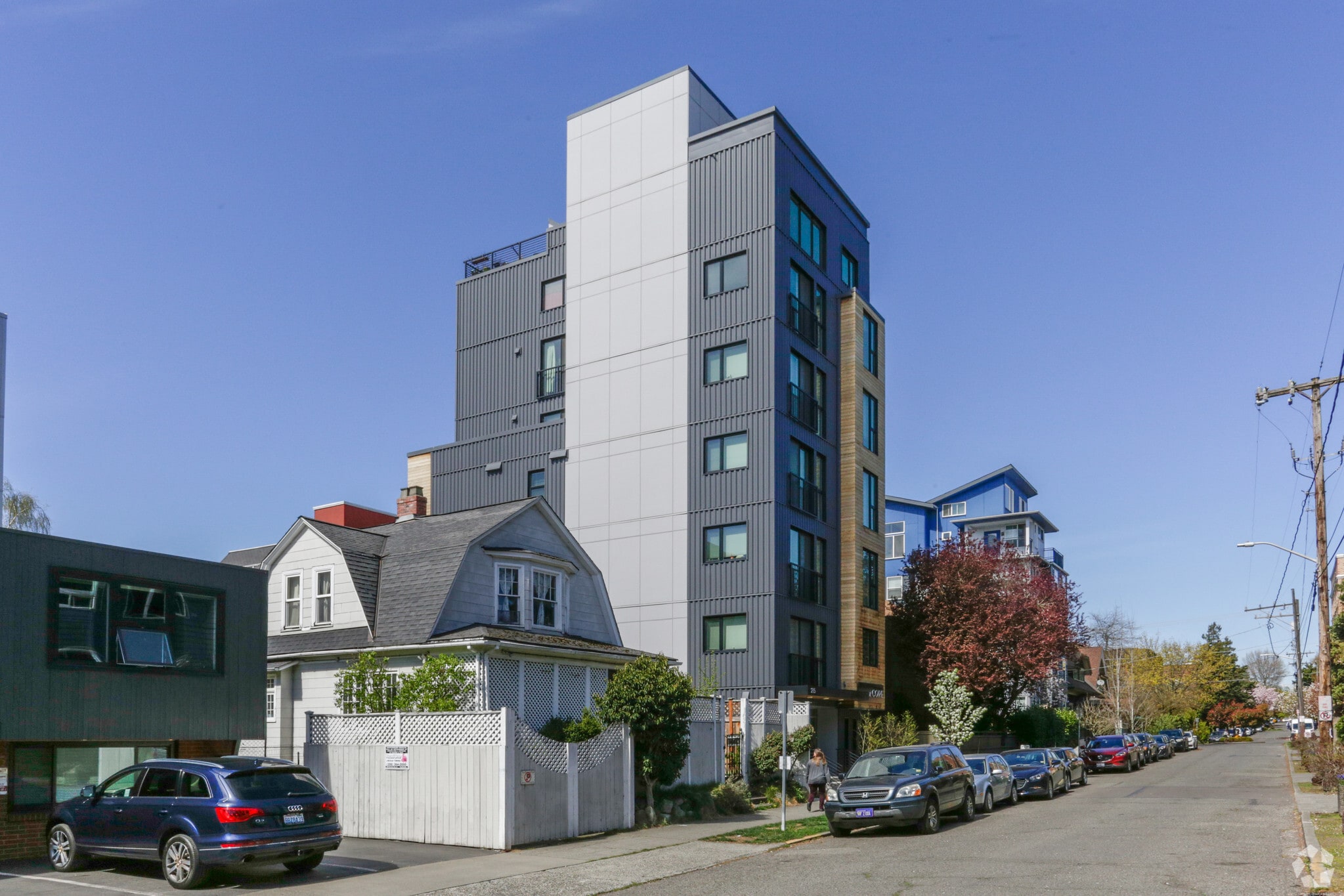 215 Boylston Ave E Seattle, WA 98102 MultiFamily Property for Sale