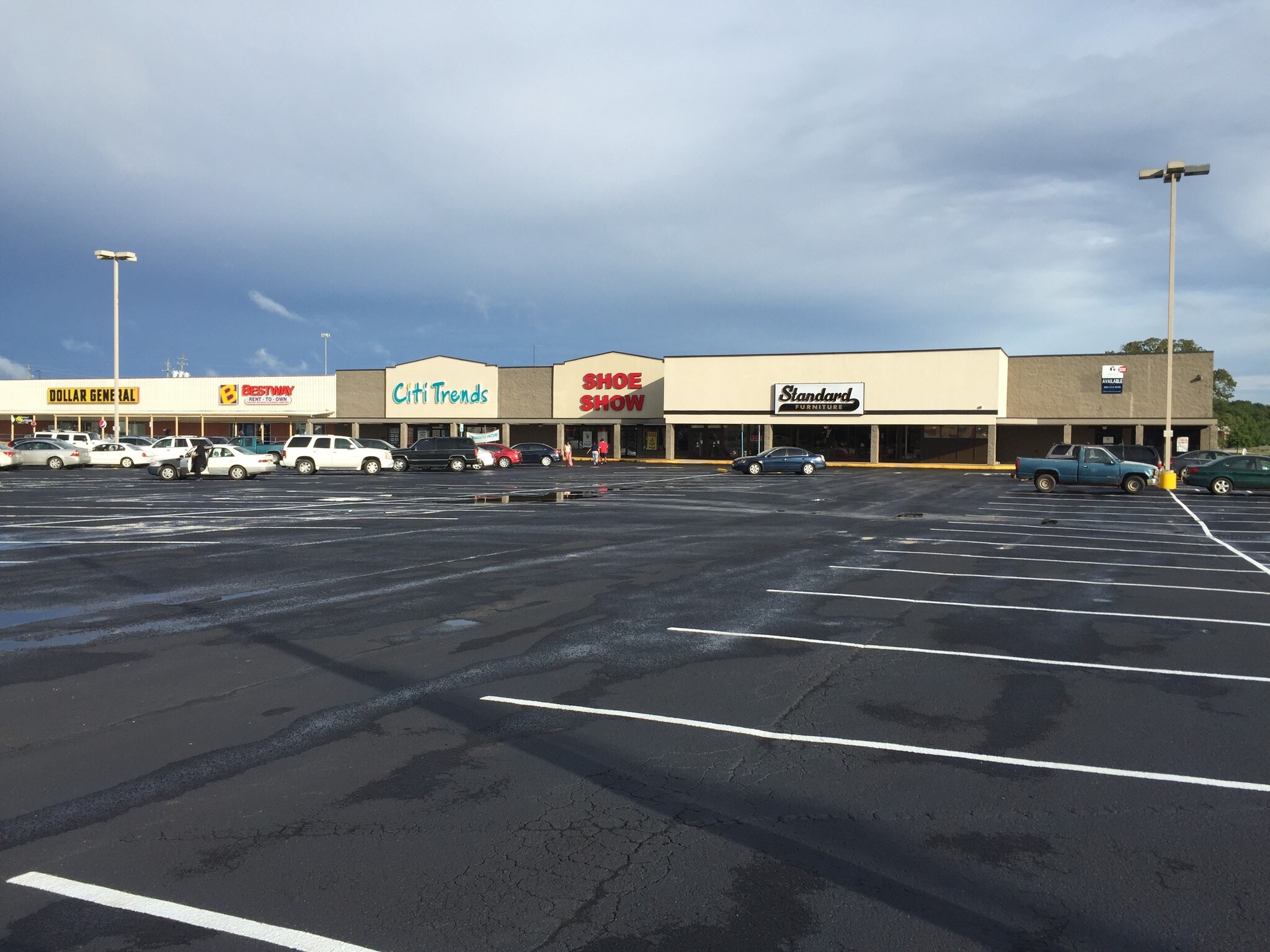 805 Battle St E, Talladega, AL for Rent