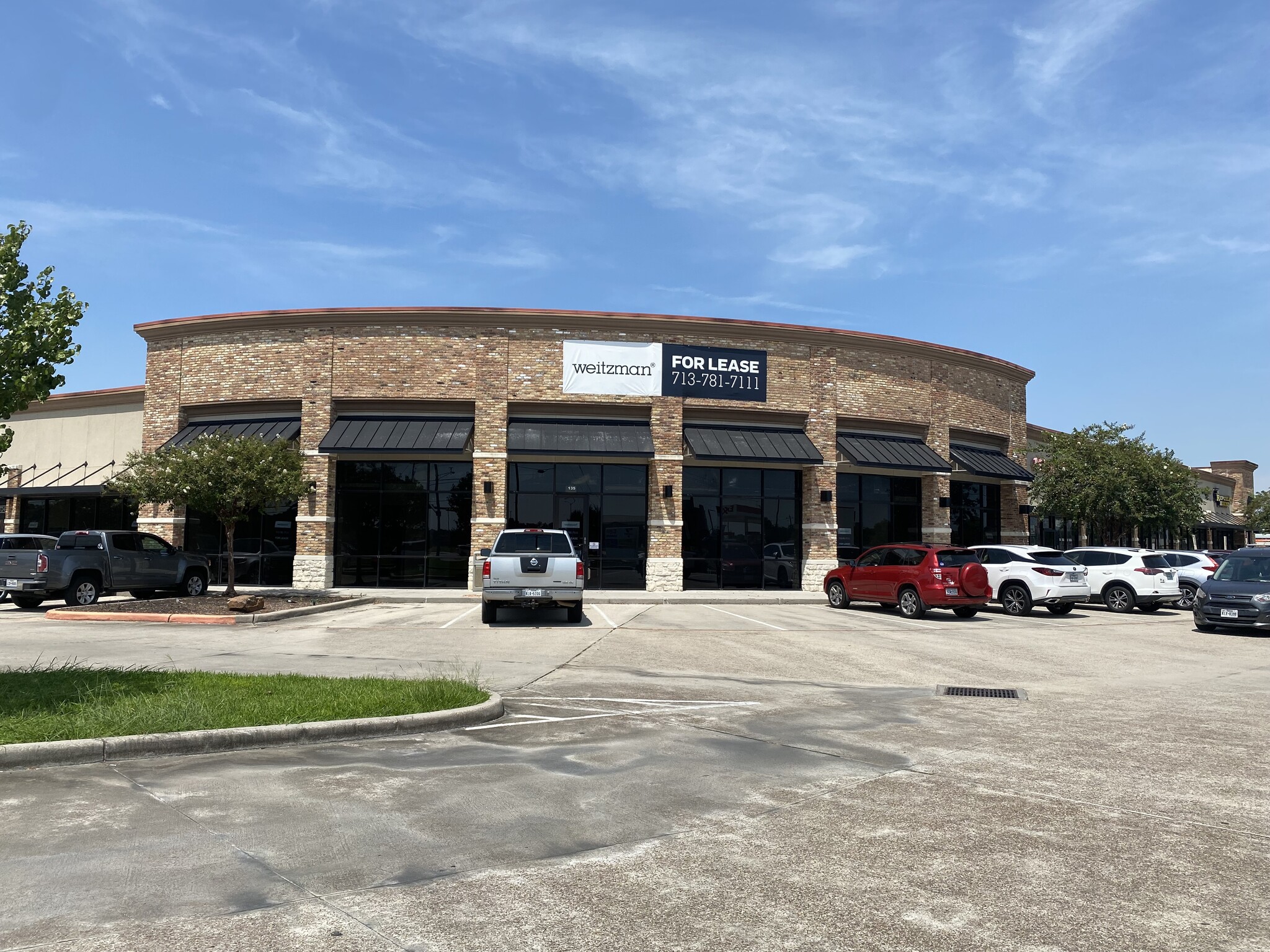 7000 Fairmont Pky, Pasadena, TX for Rent