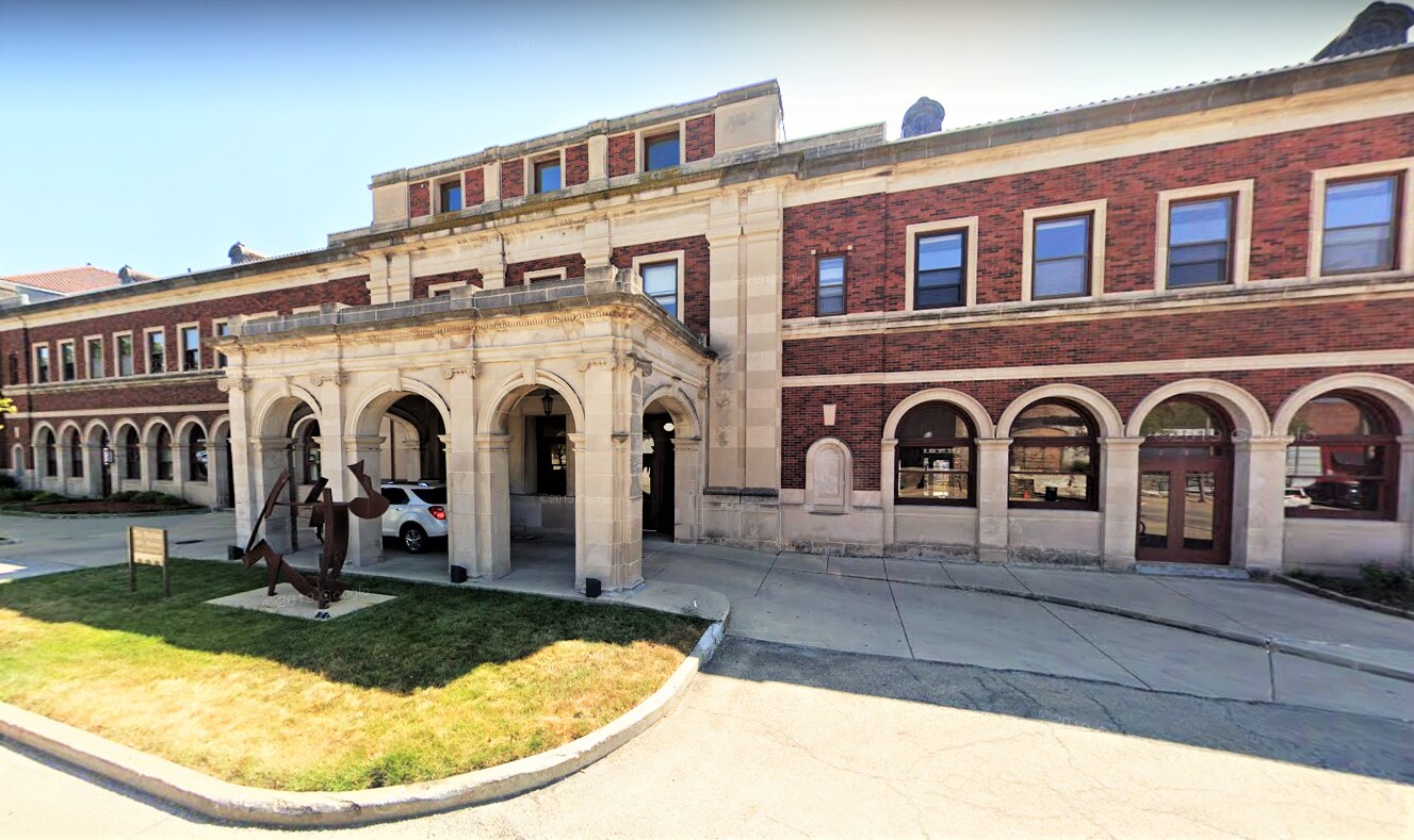 100 N Chestnut St, Champaign, IL for Rent