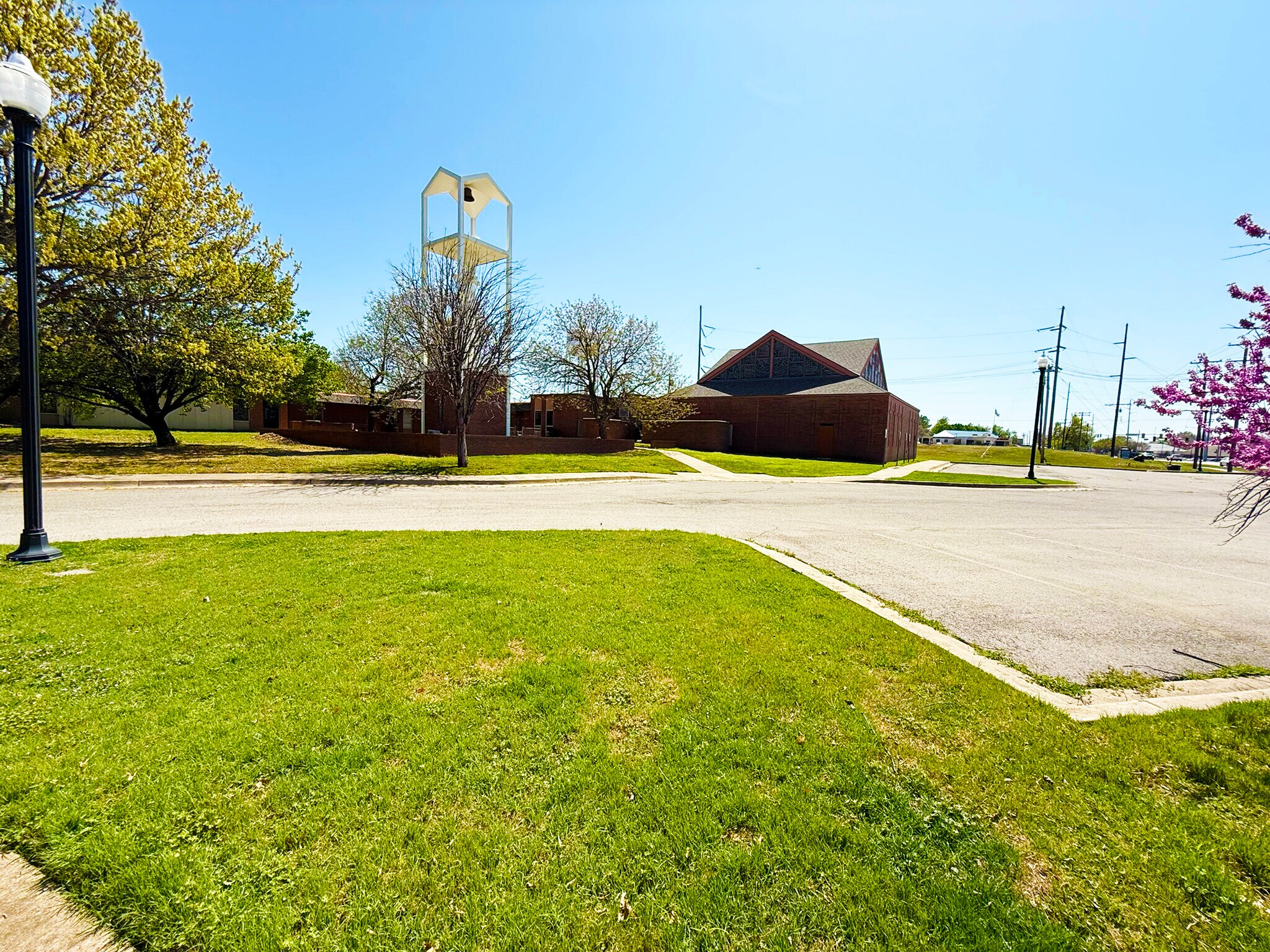 601 24th Ave SW, Norman, OK for Sale