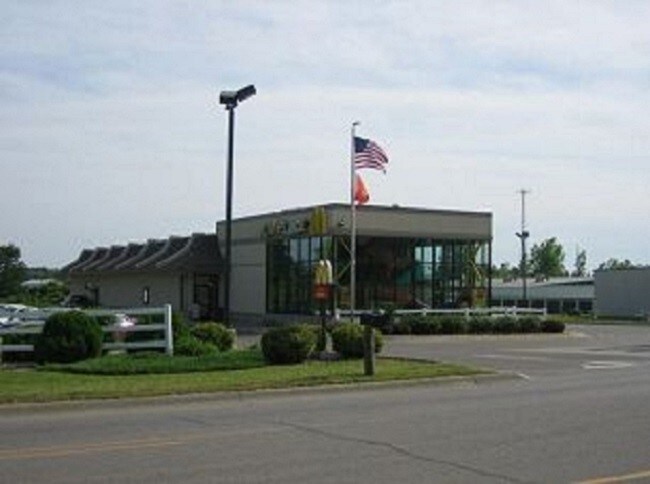 1811 1st St W, Independence, IA for Sale