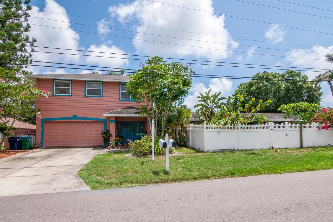 10532 67th Ave, Seminole, FL for Sale