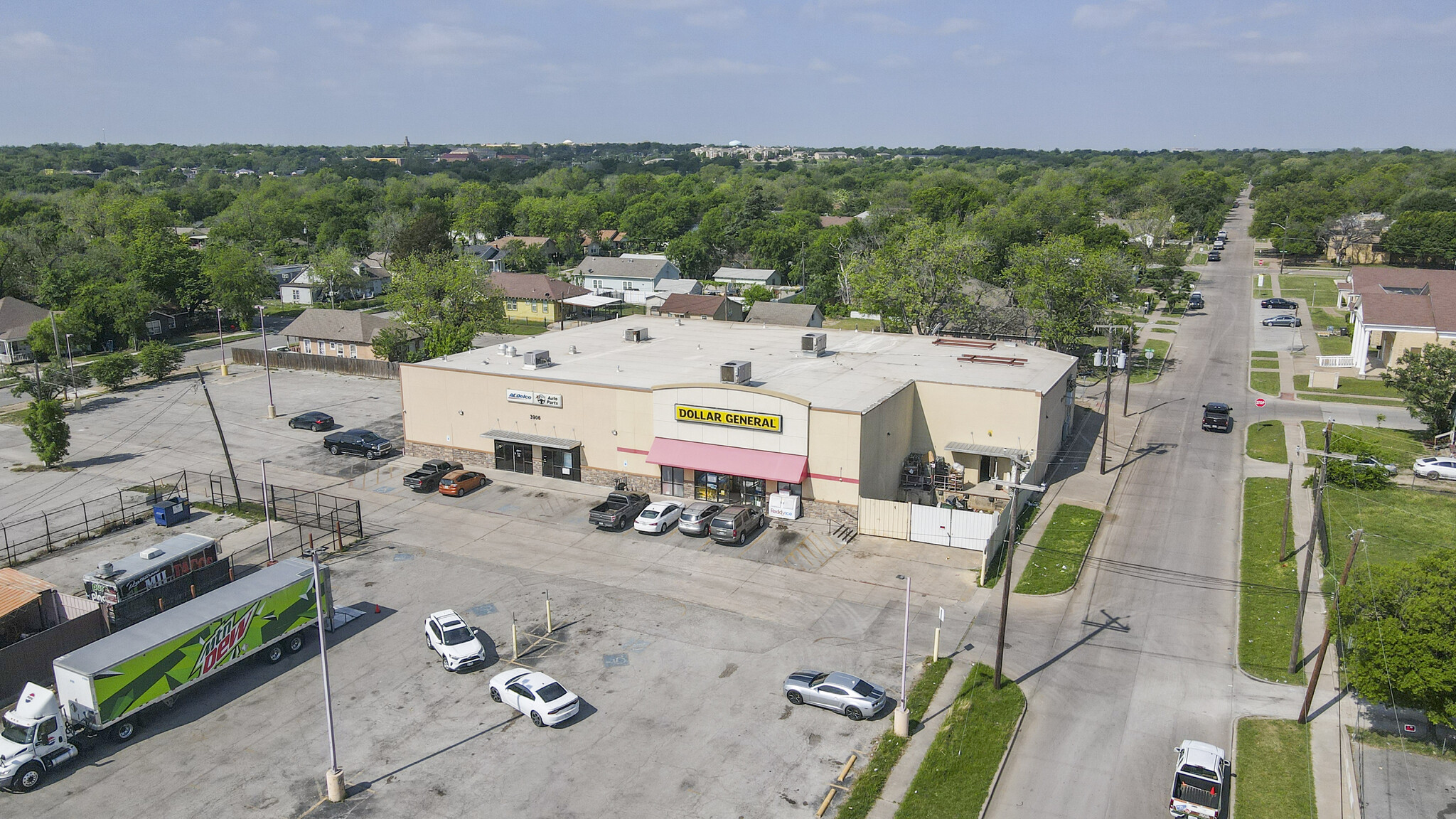 3900 Hemphill St, Fort Worth, TX for Rent