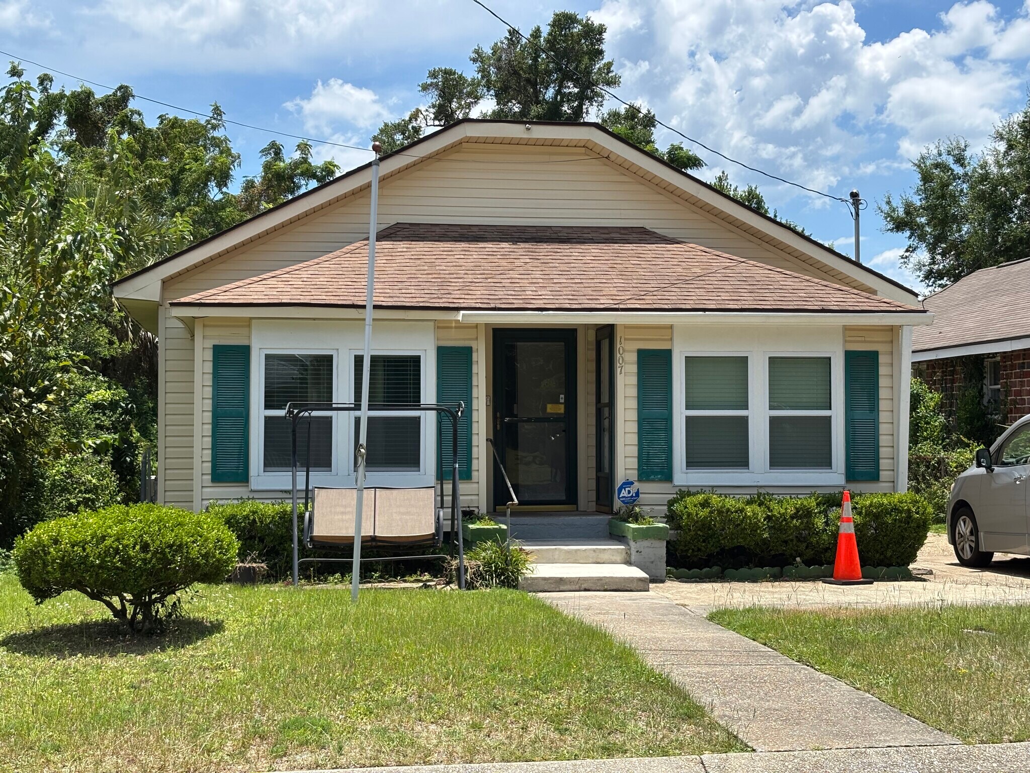 1007 W Wright St, Pensacola, FL for Sale