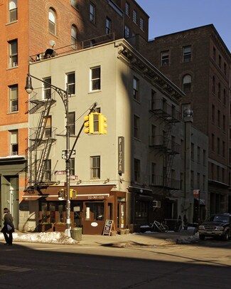 New York, NY Storefront Retail/Residential - 385 Greenwich St