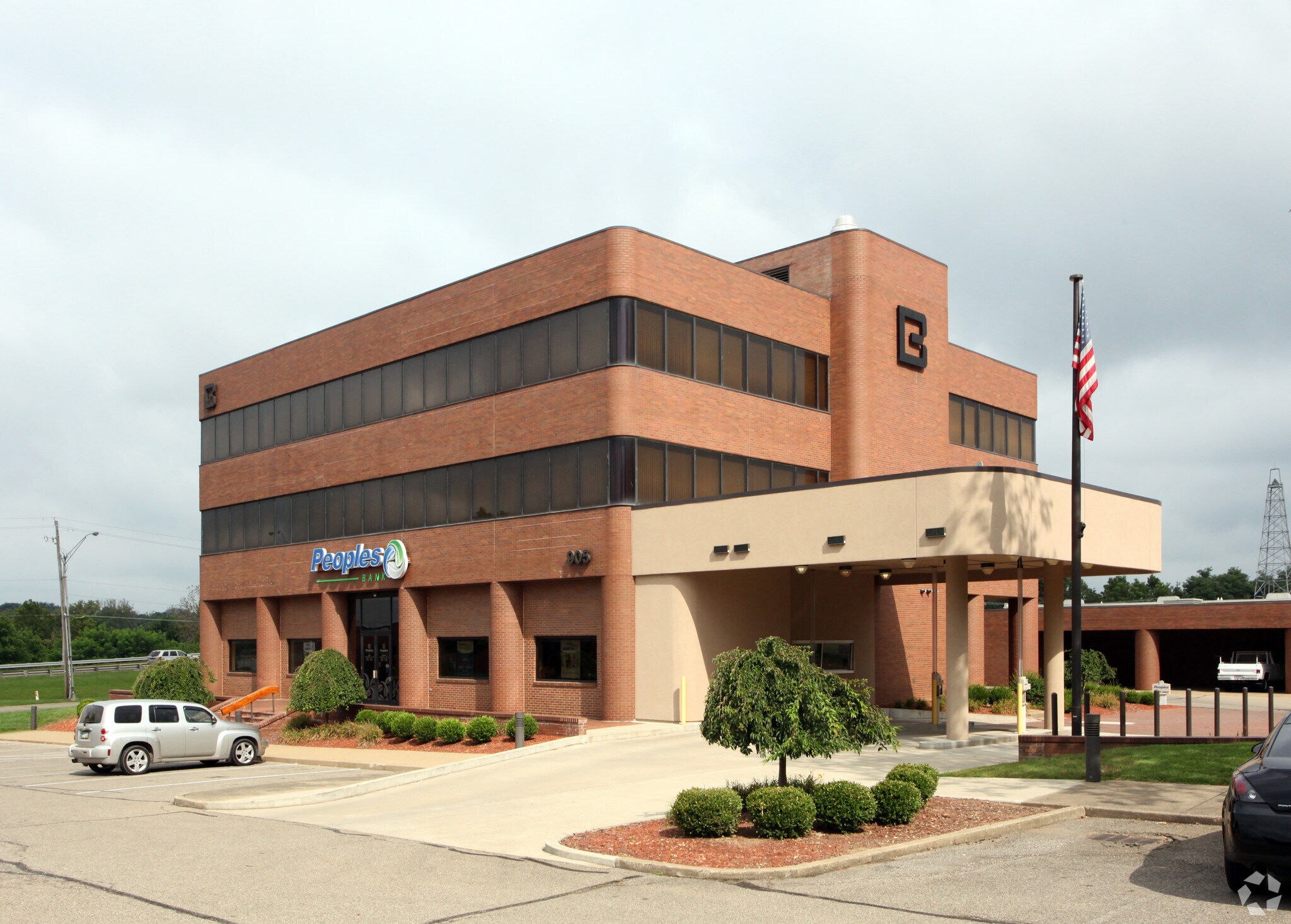 905 Zane St, Zanesville, OH for Rent