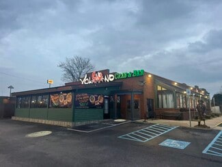 Chattanooga, TN Retail - 2342 Shallowford Village Dr