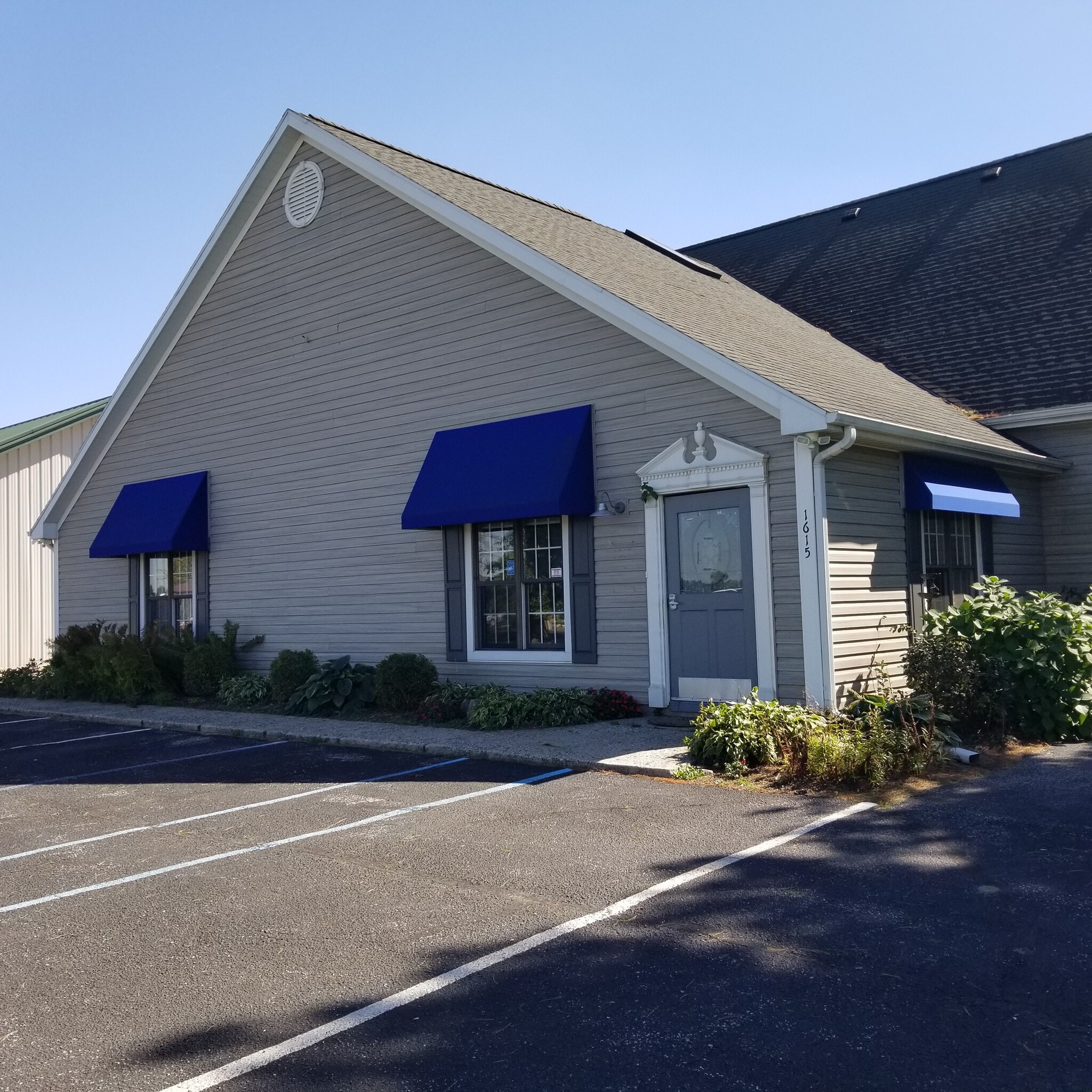 1615 Pheasant Run Huntertown, IN 46748 Flex Property for Lease on