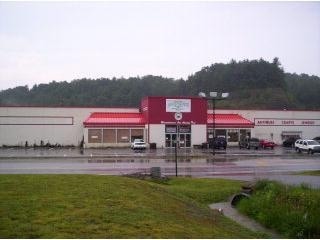 Beaver, WV Freestanding - 229-237 Airport Rd